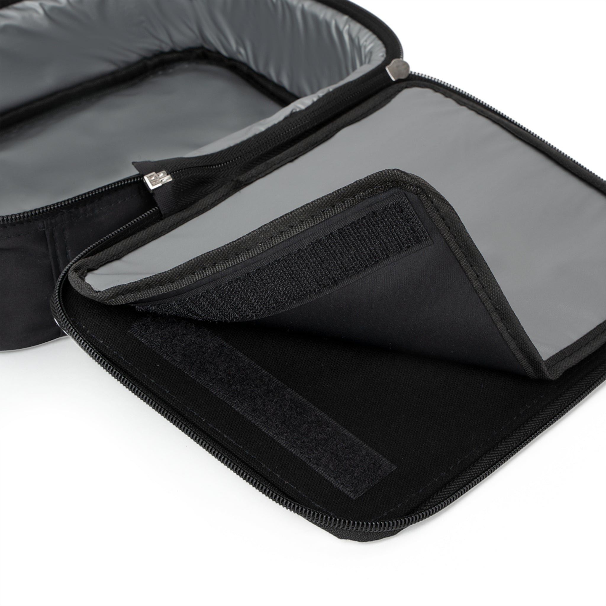 Bible Verse Lunch Box featuring an inspirational Bible verse design on a practical lunch box.